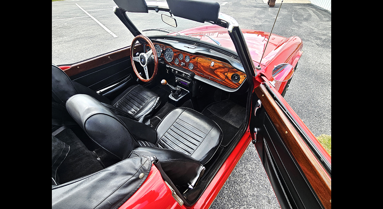 16th Image of a 1972 TRIUMPH TR6