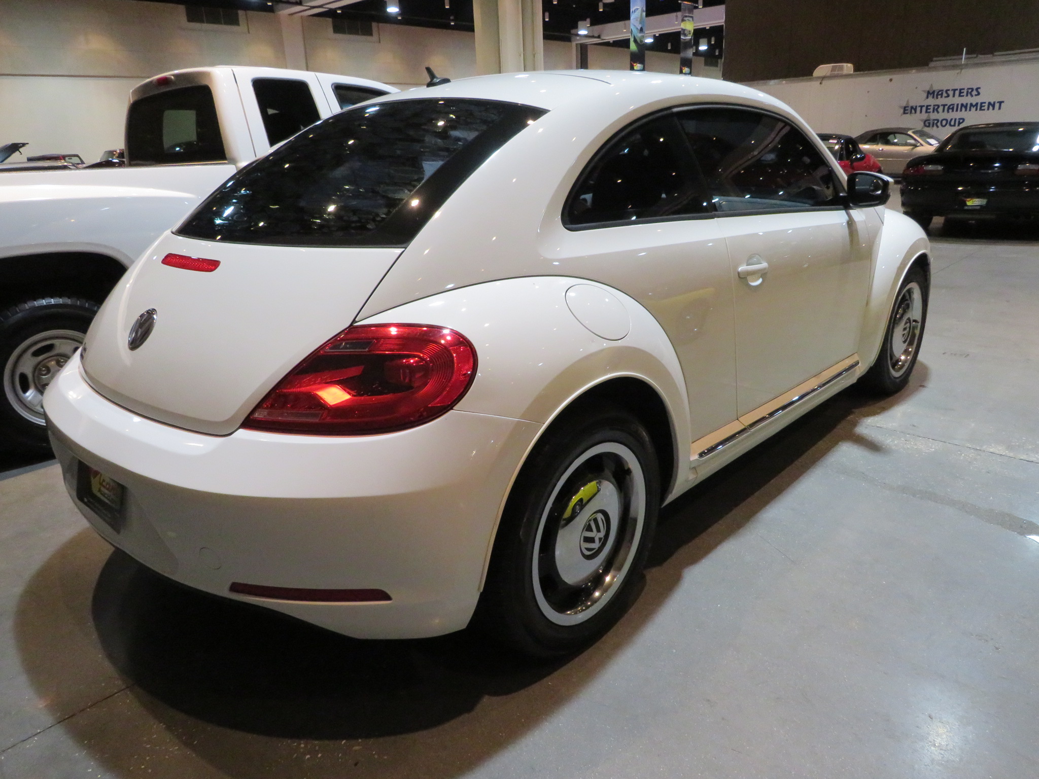 1st Image of a 2012 VOLKSWAGEN BEETLE