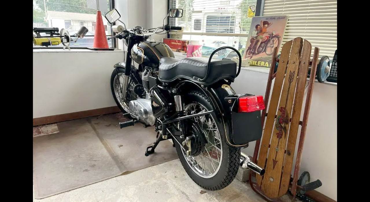 1st Image of a 2005 ROYAL ENFIELD CUSTOM 500