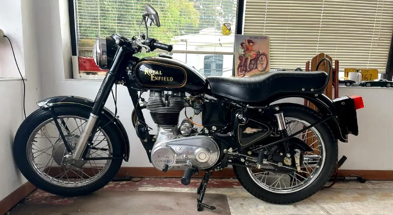 2nd Image of a 2005 ROYAL ENFIELD CUSTOM 500