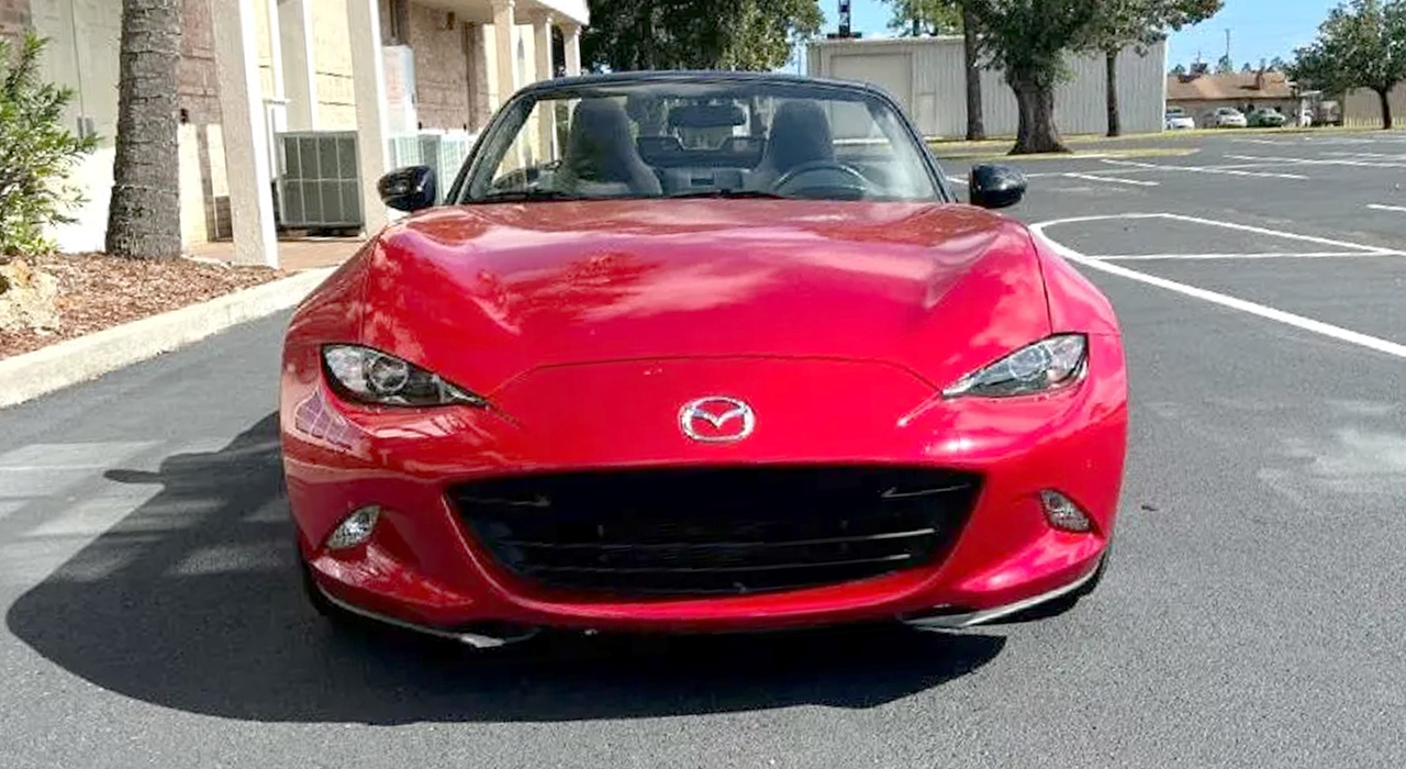 6th Image of a 2016 MAZDA MX-5 MIATA SPORT