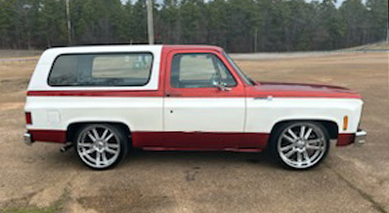 2nd Image of a 1979 GMC JIMMY