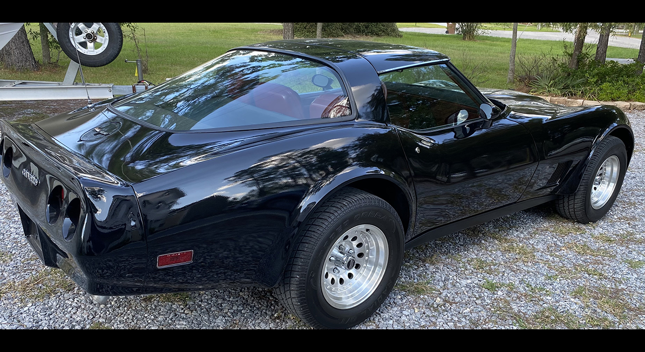 1st Image of a 1981 CHEVROLET CORVETTE