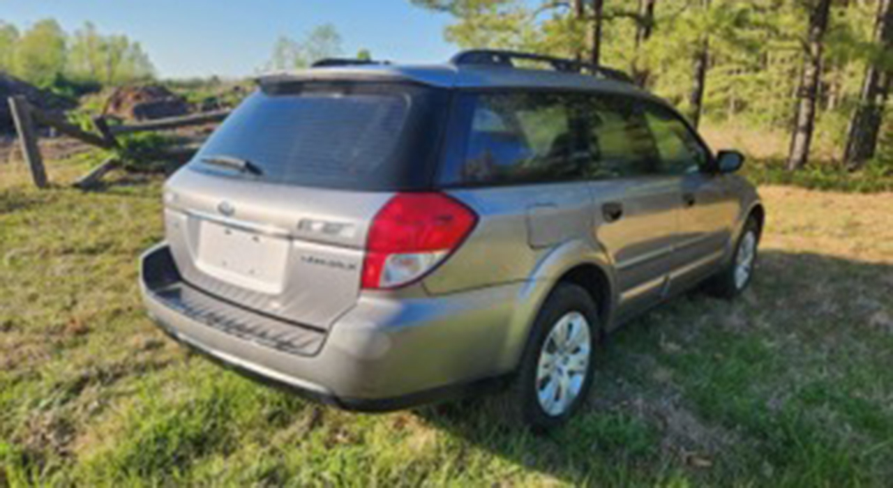 4th Image of a 2008 SUBARU OUTBACK 2.5 BASE