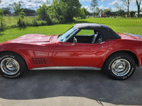 Image 5 of 15 of a 1972 CHEVROLET CORVETTE