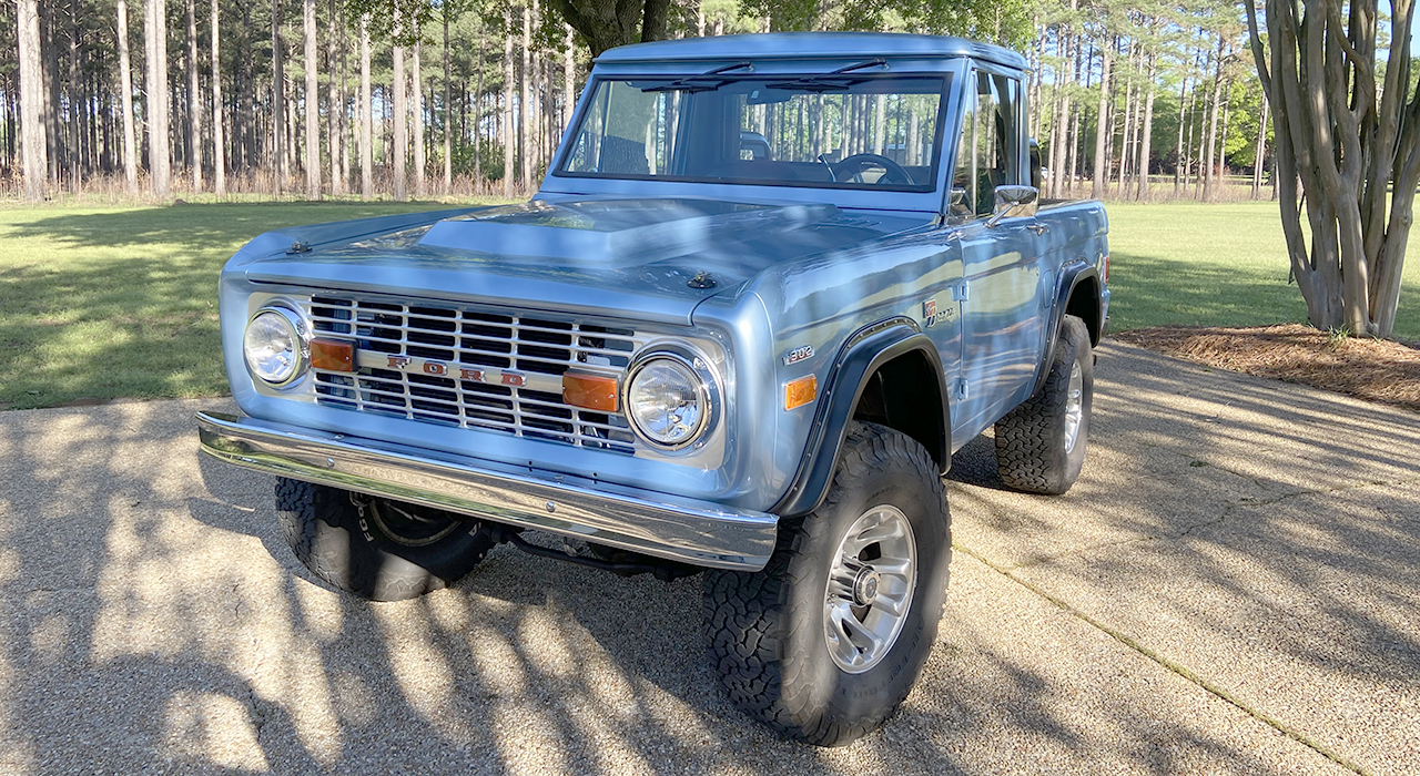 2nd Image of a 1977 FORD BRONCO