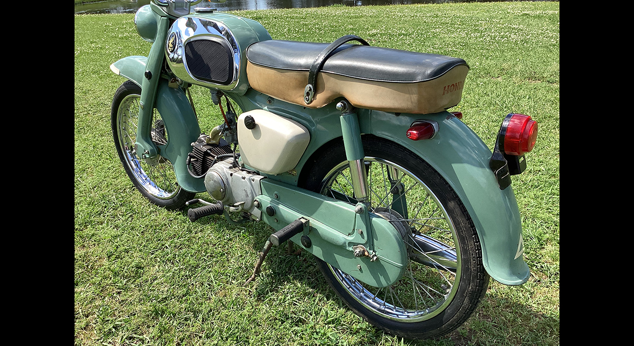 2nd Image of a 1964 HONDA C200