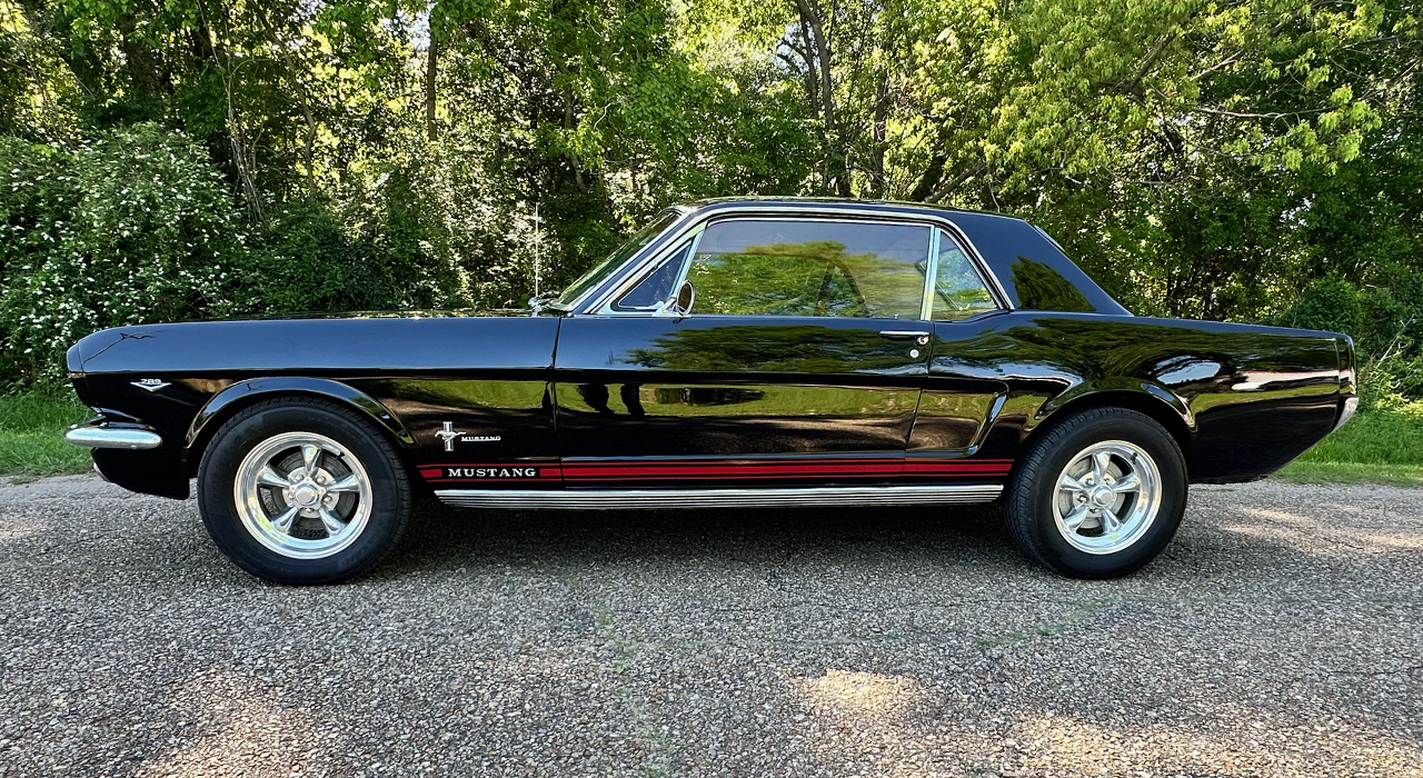 4th Image of a 1965 FORD MUSTANG