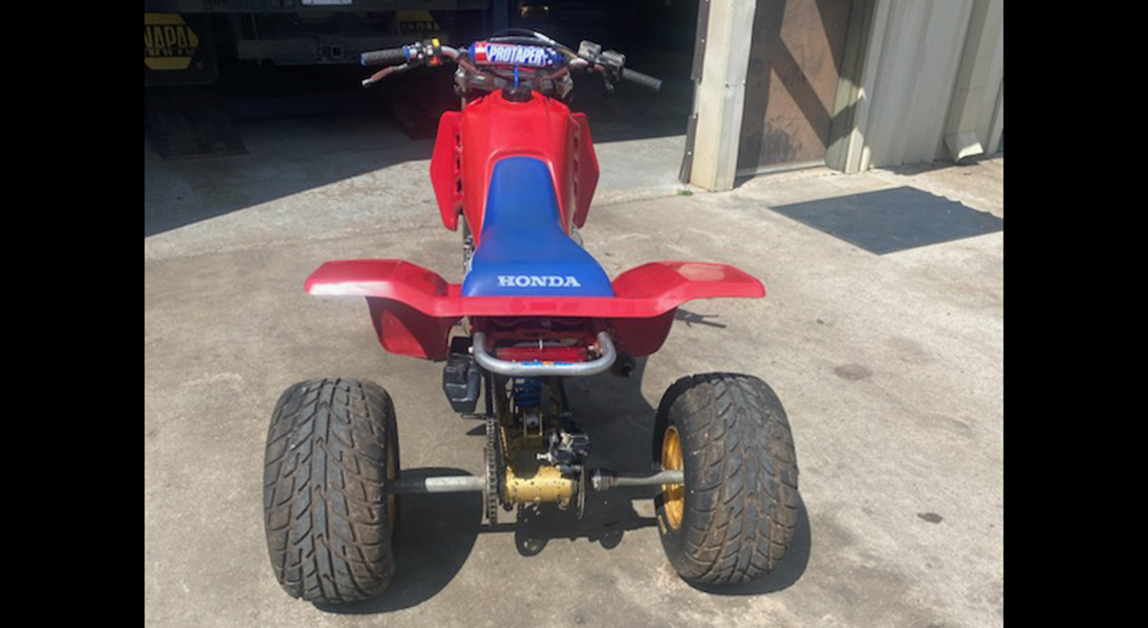 2nd Image of a 1985 HONDA 250 R