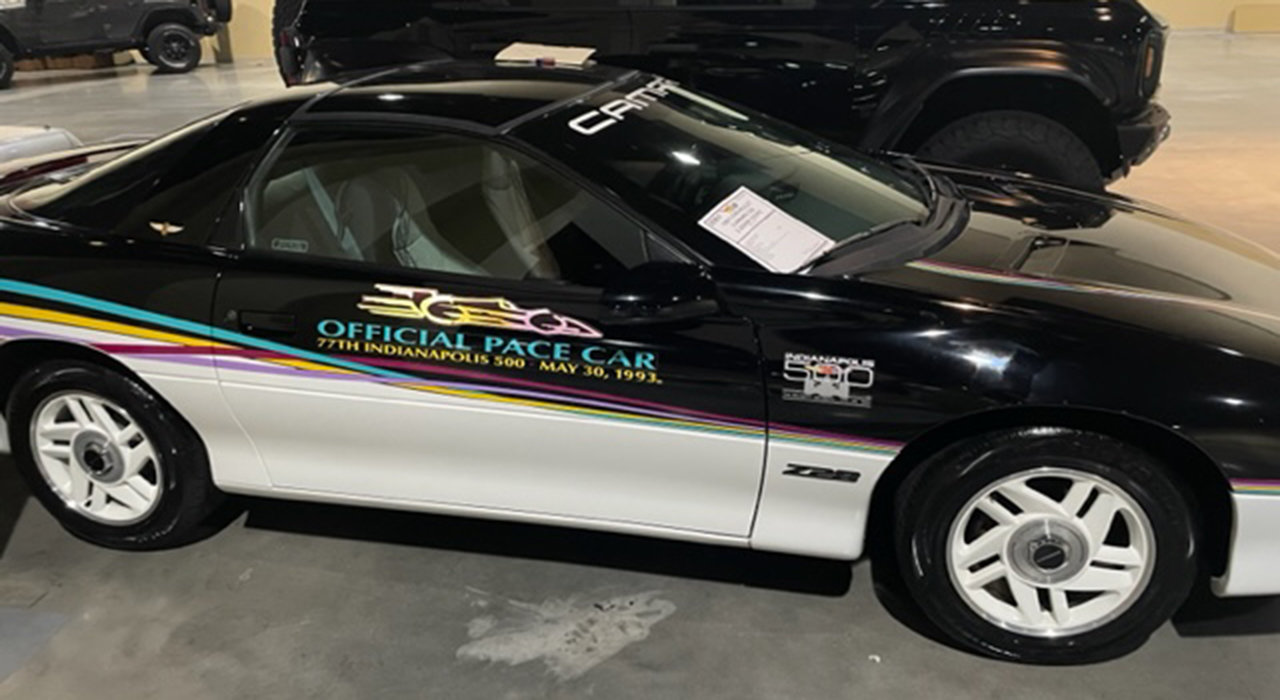 3rd Image of a 1993 CHEVROLET CAMARO Z28