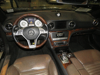 Image 5 of 12 of a 2013 MERCEDES-BENZ SL-CLASS SL550