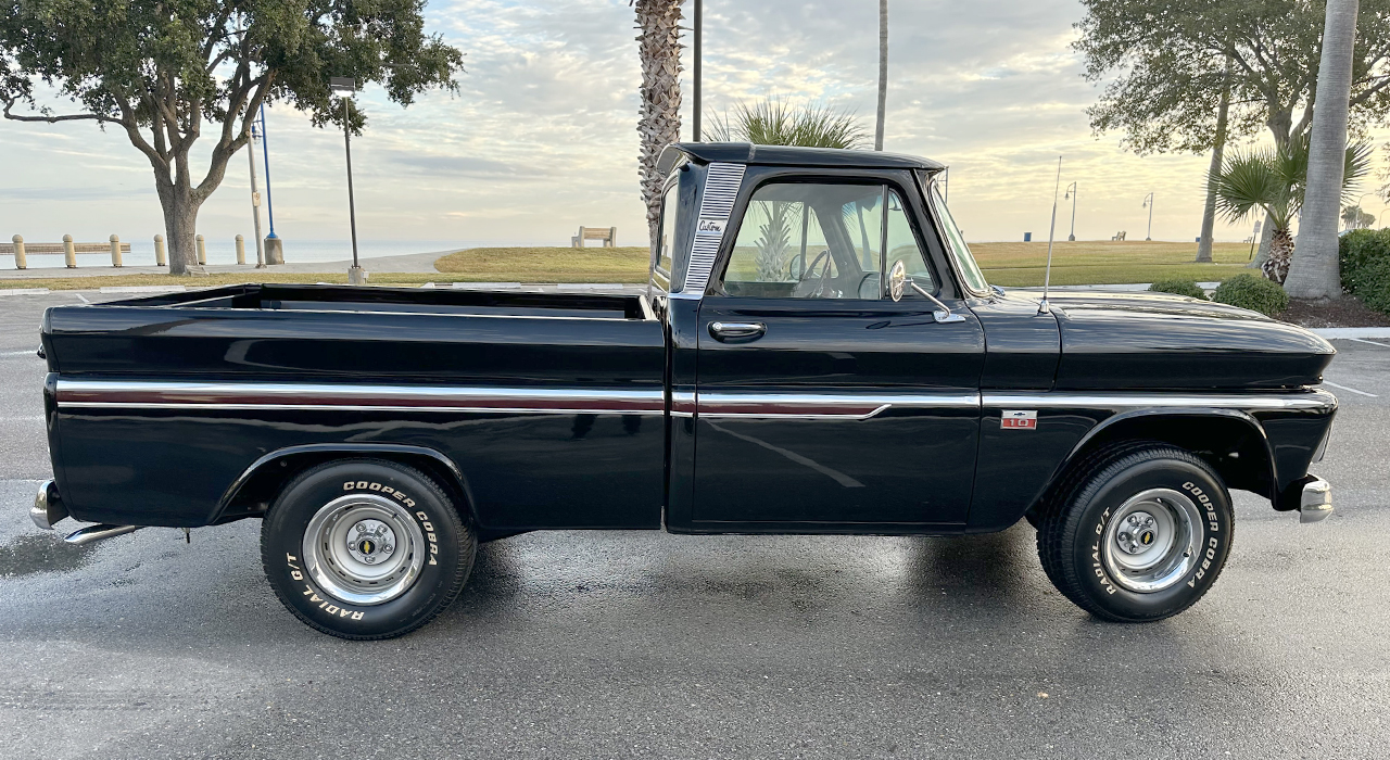 5th Image of a 1966 CHEVROLET C10