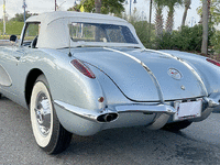 Image 3 of 33 of a 1958 CHEVROLET CORVETTE