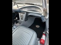 Image 21 of 33 of a 1958 CHEVROLET CORVETTE