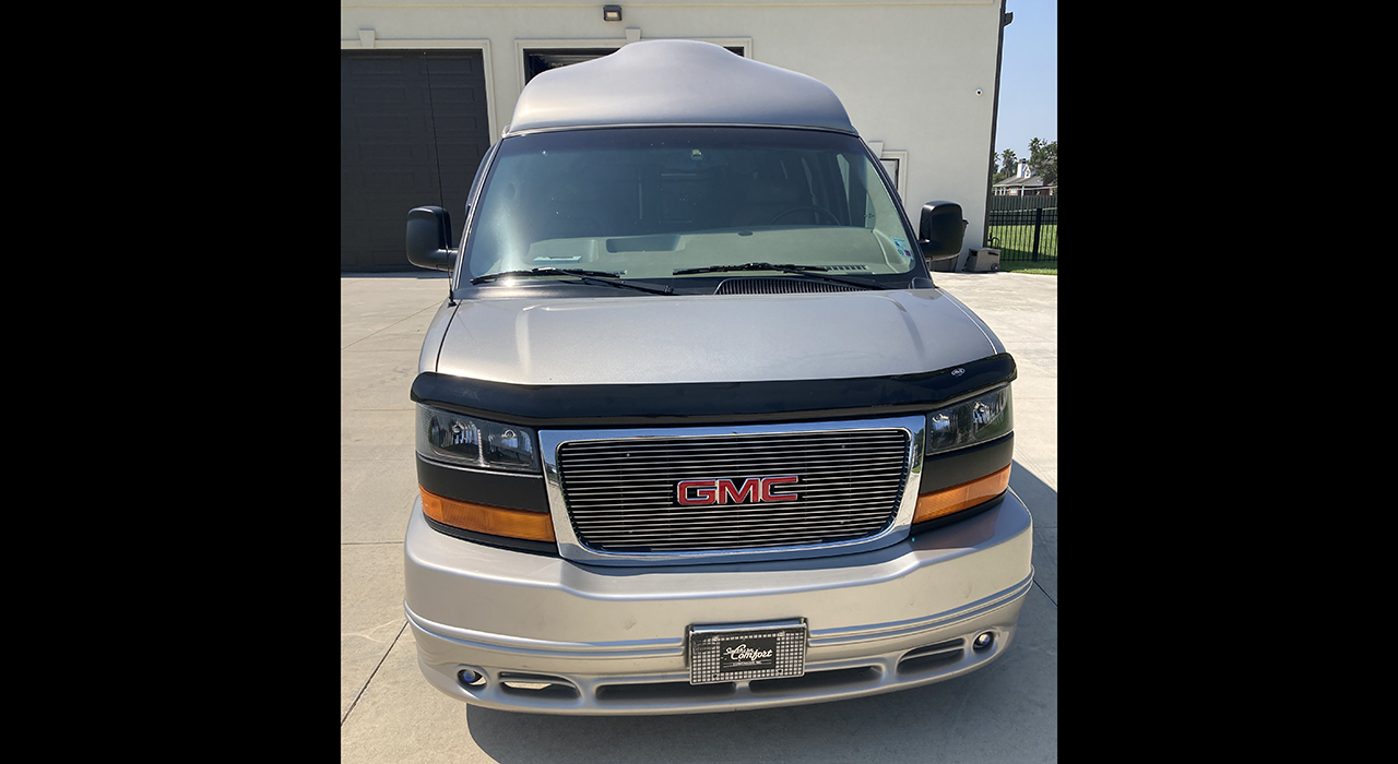 3rd Image of a 2004 GMC SAVANA 1500