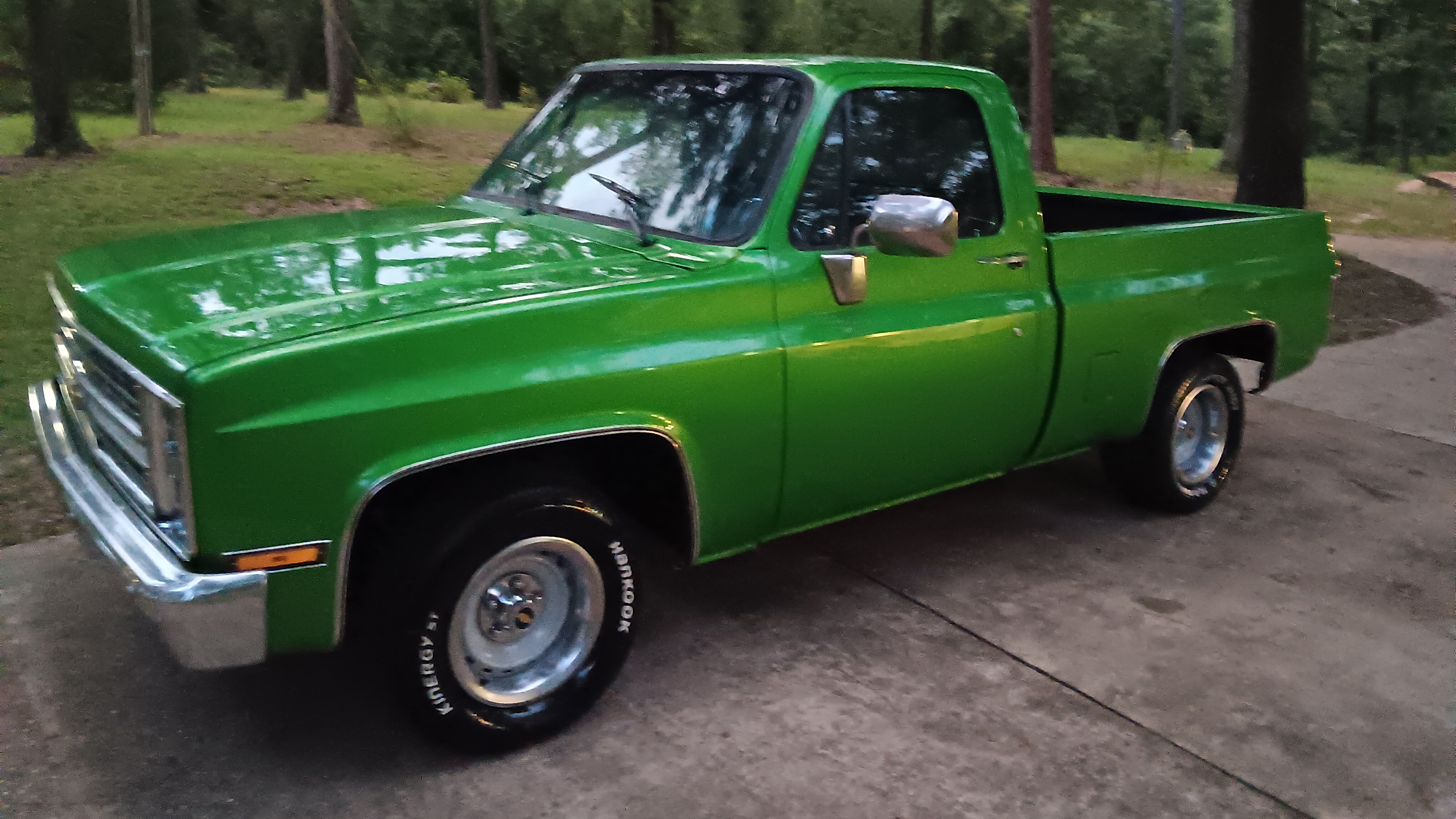 1st Image of a 1985 CHEVROLET SILVERADO C10