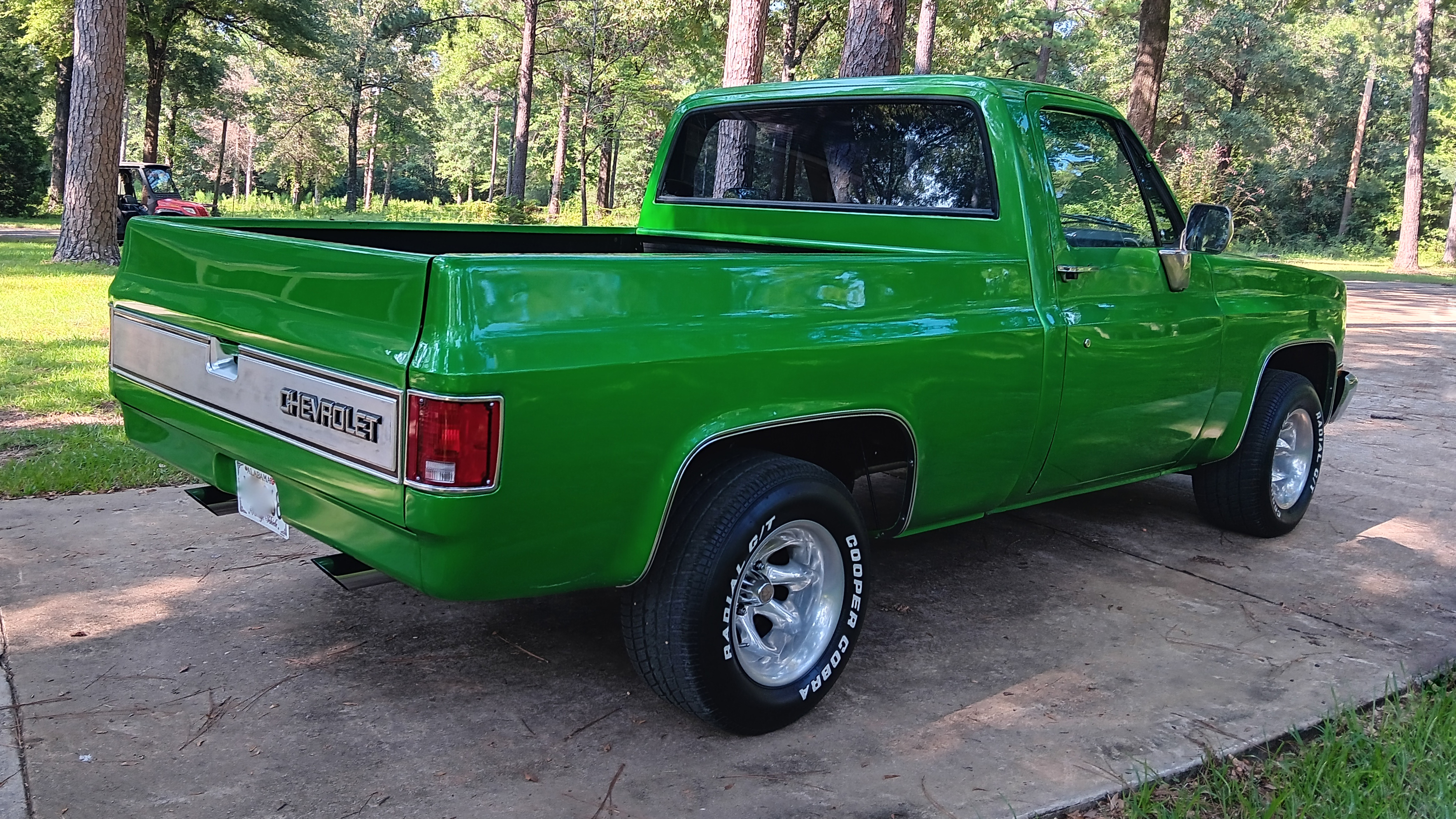 3rd Image of a 1985 CHEVROLET SILVERADO C10