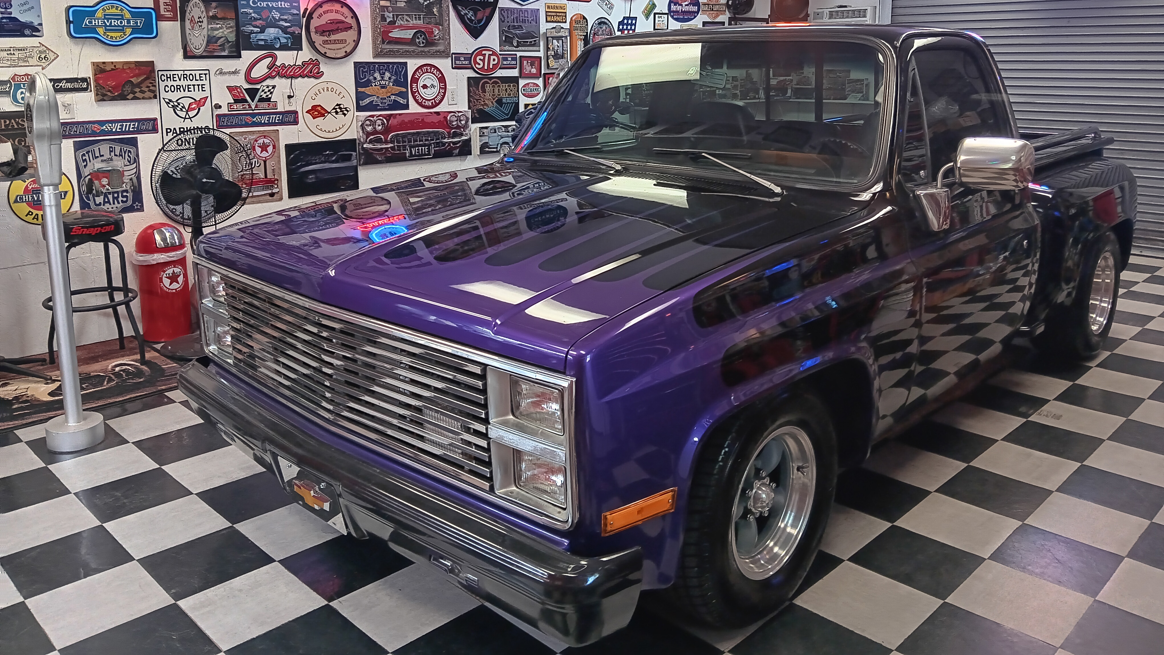 4th Image of a 1984 CHEVROLET C10