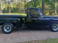 Image 8 of 20 of a 1984 CHEVROLET C10