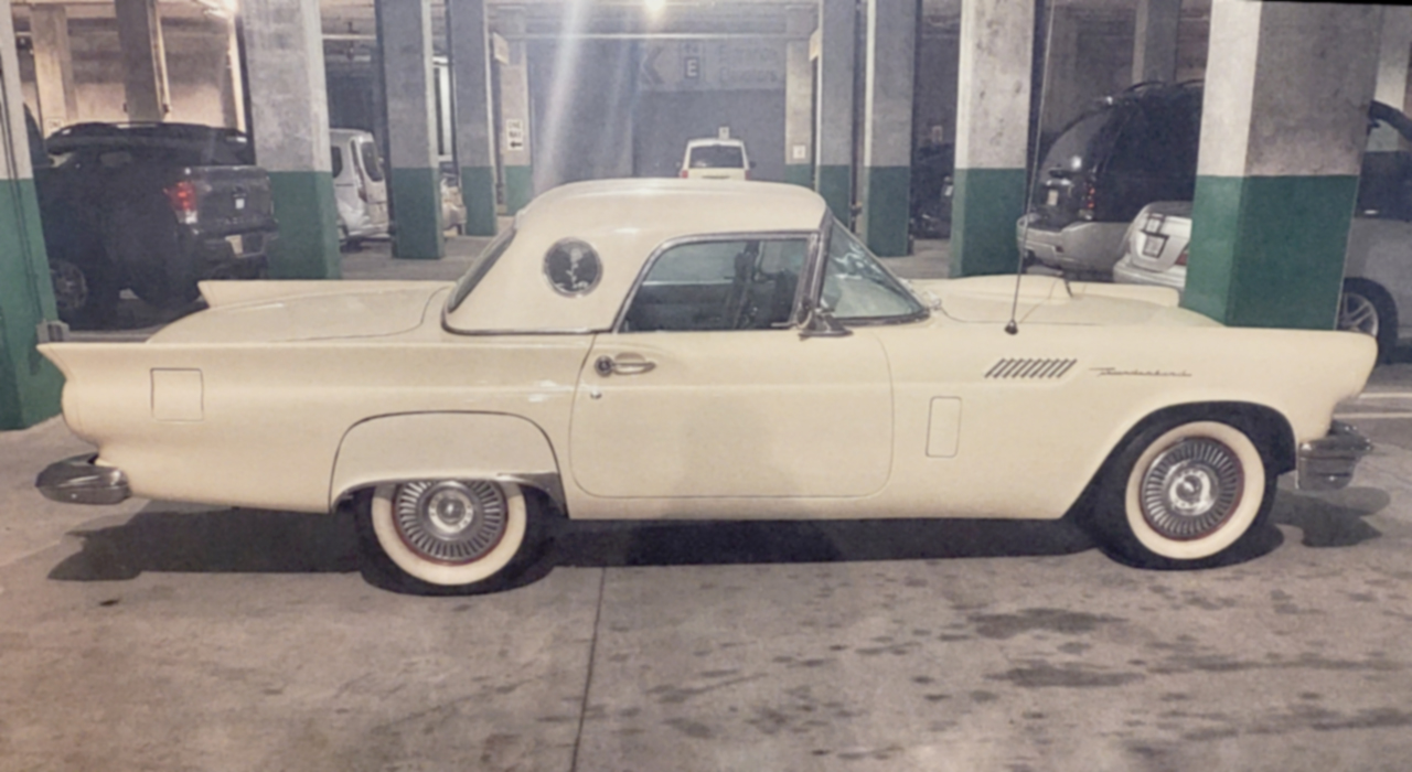 1st Image of a 1957 FORD THUNDERBIRD