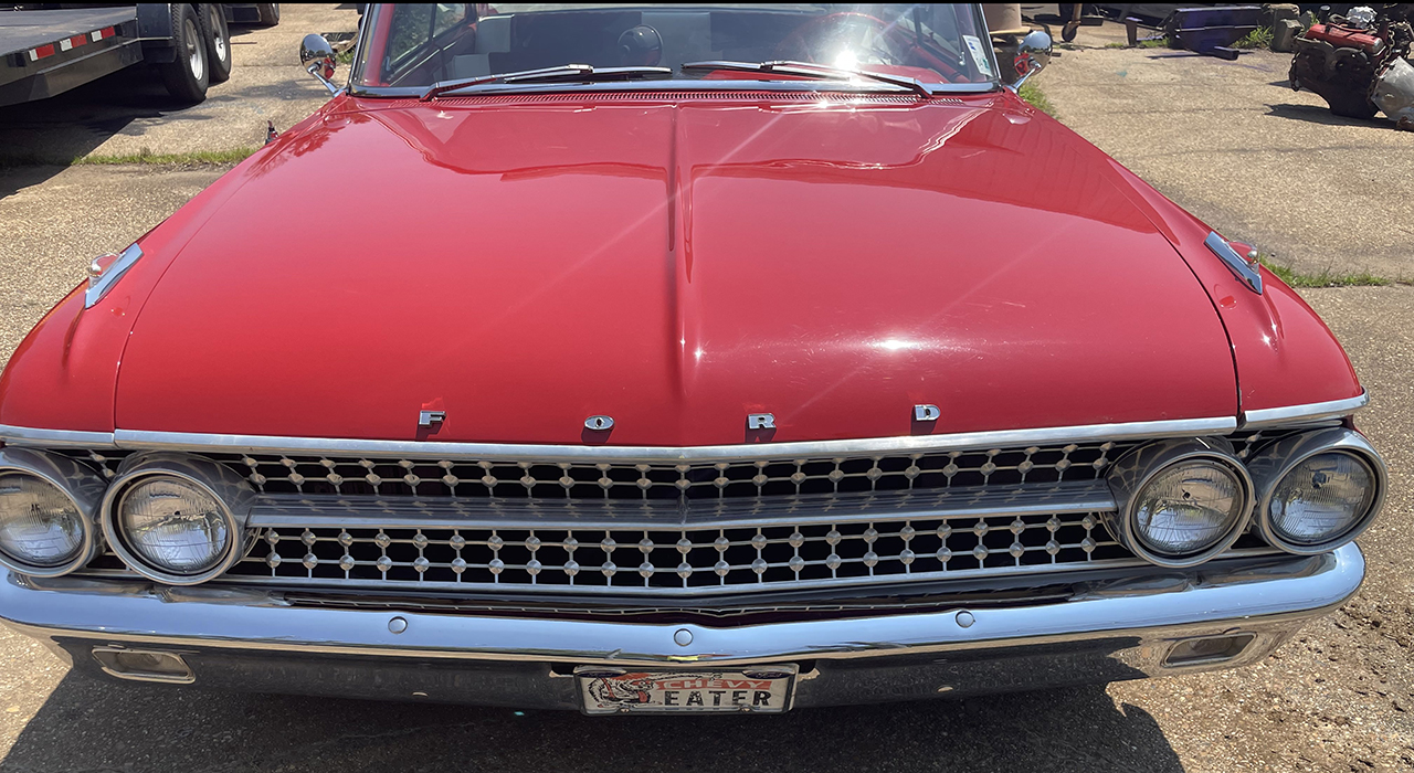 1st Image of a 1961 FORD STARLINER