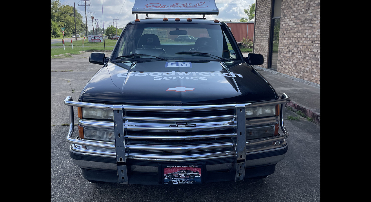 3rd Image of a 1994 CHEVROLET C3500