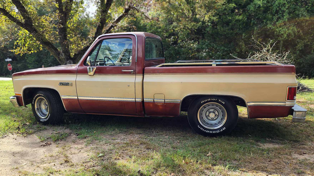 1st Image of a 1987 CHEVROLET C10