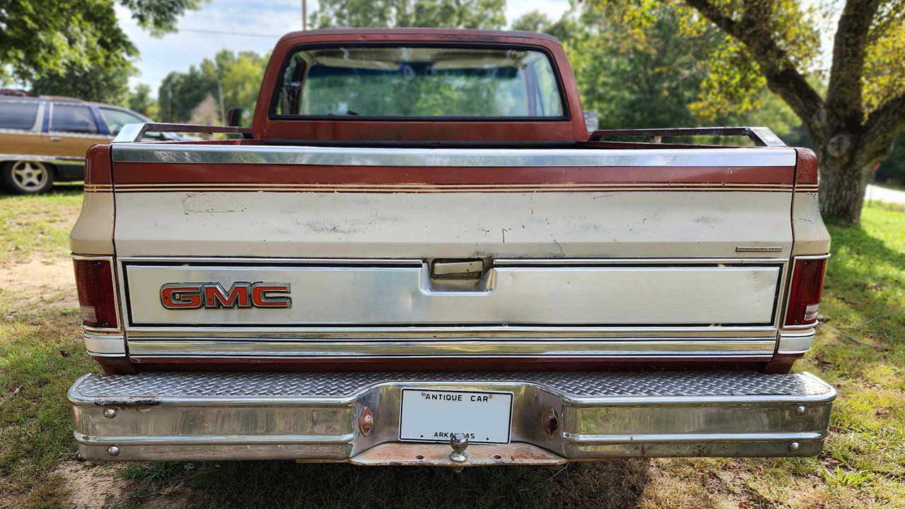 4th Image of a 1987 CHEVROLET C10