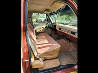 Image 6 of 9 of a 1987 CHEVROLET C10