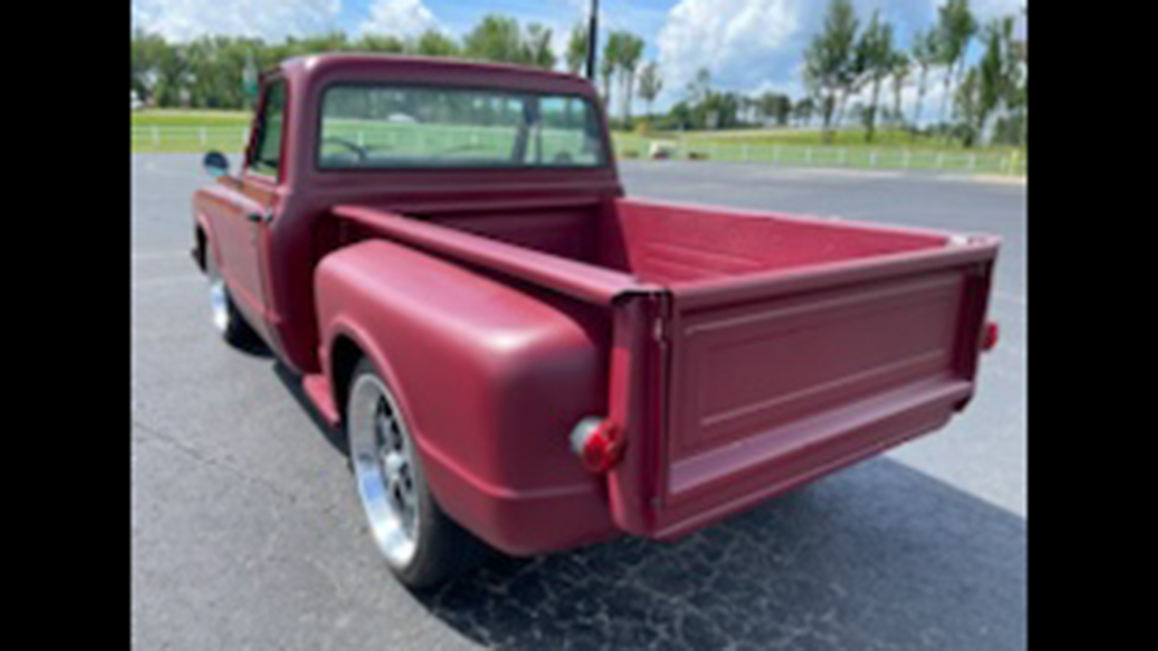 2nd Image of a 1971 CHEVROLET C10