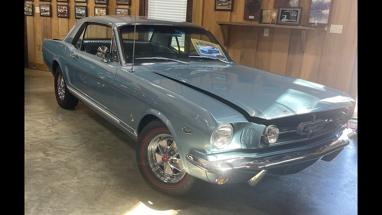 1st Image of a 1965 FORD MUSTANG