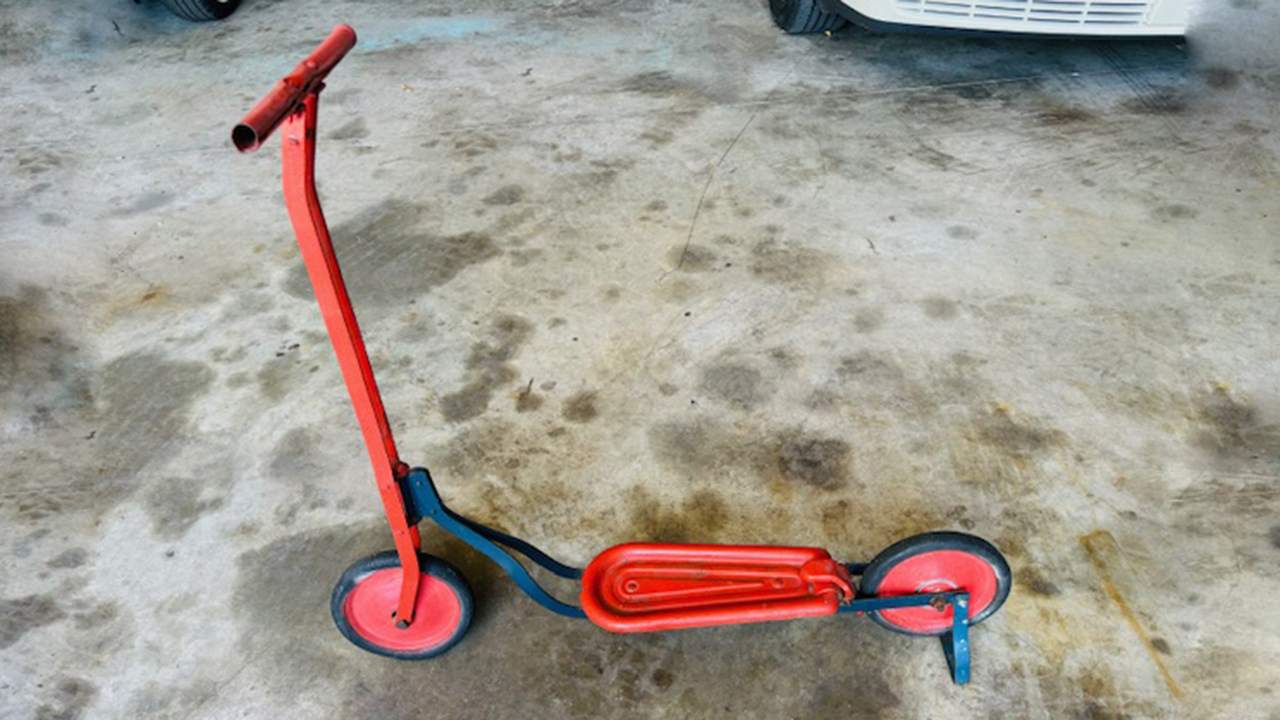 0th Image of a N/A ANTIQUE SCOOTER