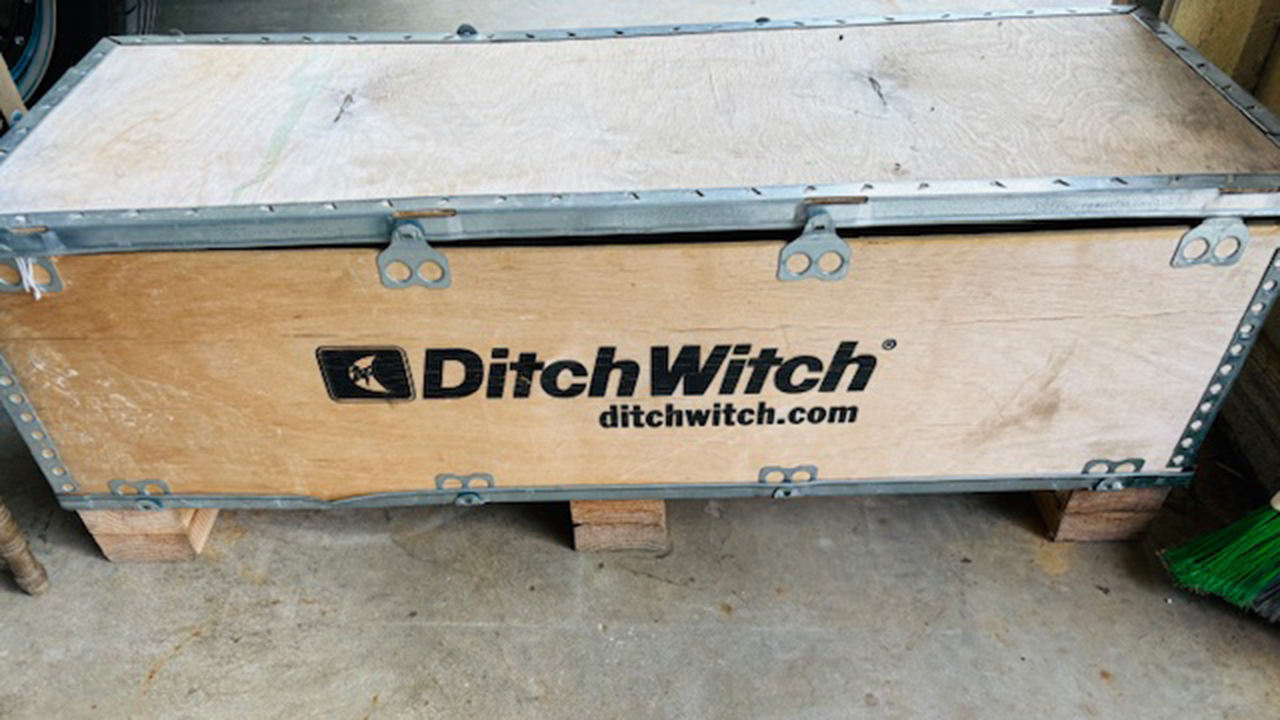 0th Image of a N/A DITCH WITCH BOX