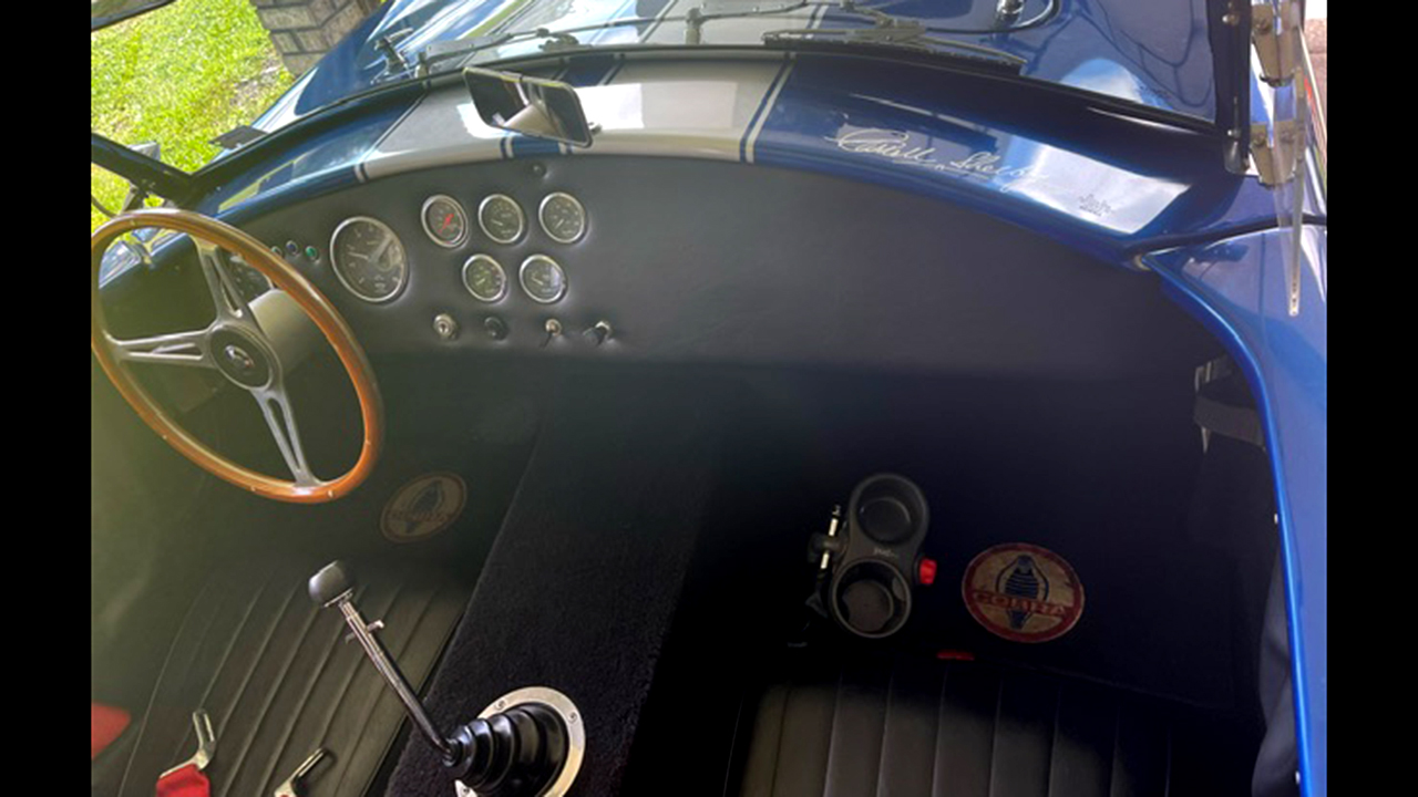 2nd Image of a 1967 FACTORY FIVE RACING COBRA