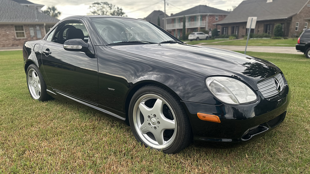 1st Image of a 2001 MERCEDES SLK 320