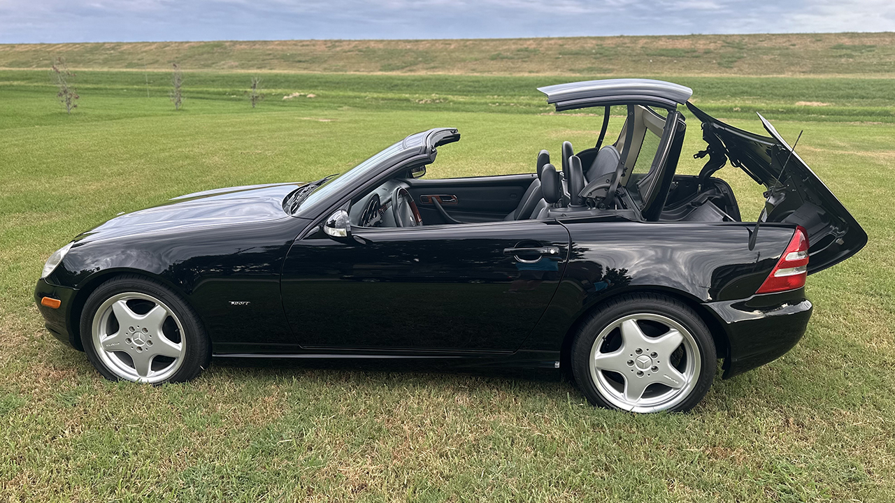 12th Image of a 2001 MERCEDES SLK 320