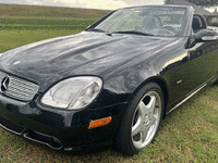 Image 7 of 24 of a 2001 MERCEDES SLK 320