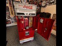 Image 4 of 6 of a N/A COCA COLA VENDING MACHINE