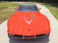 Image 3 of 22 of a 1970 CHEVROLET CORVETTE