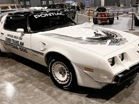 Image 2 of 22 of a 1981 PONTIAC FIREBIRD SE