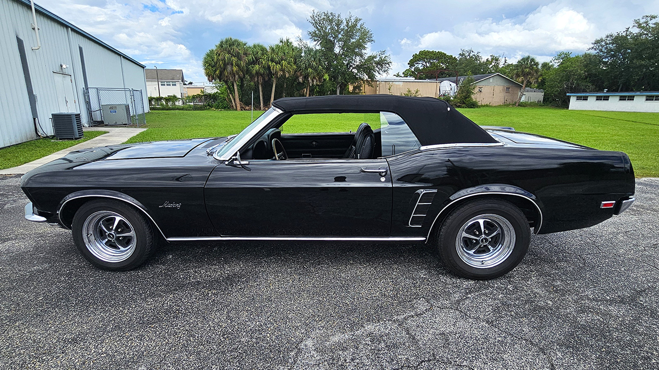 6th Image of a 1969 FORD MUSTANG