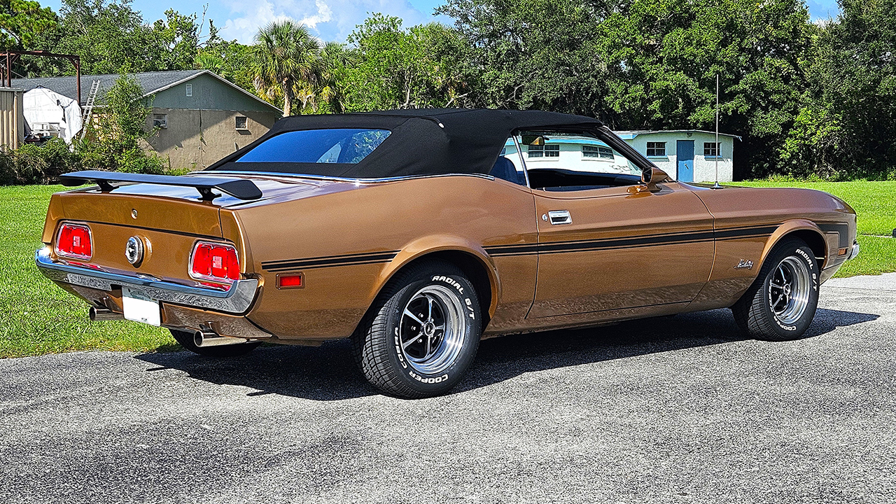 5th Image of a 1971 FORD MUSTANG