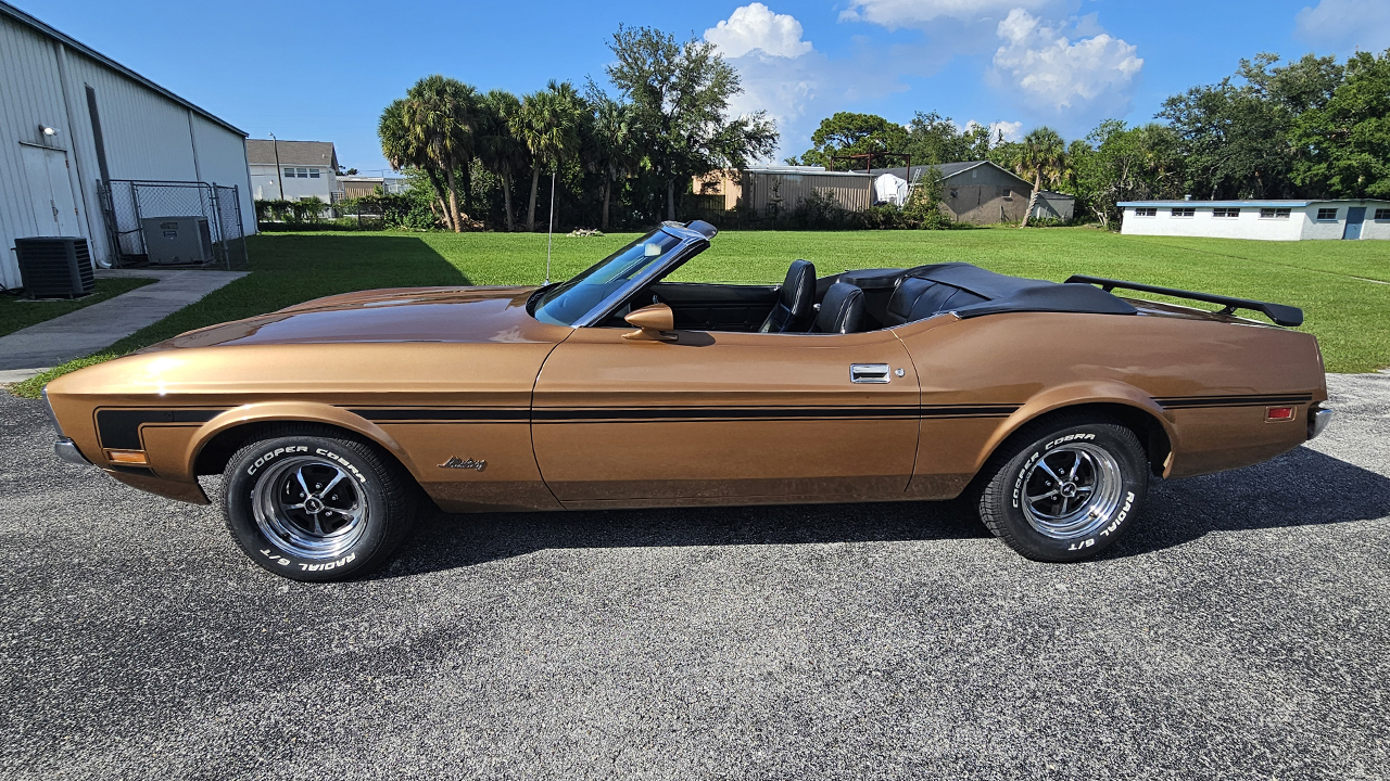 7th Image of a 1971 FORD MUSTANG