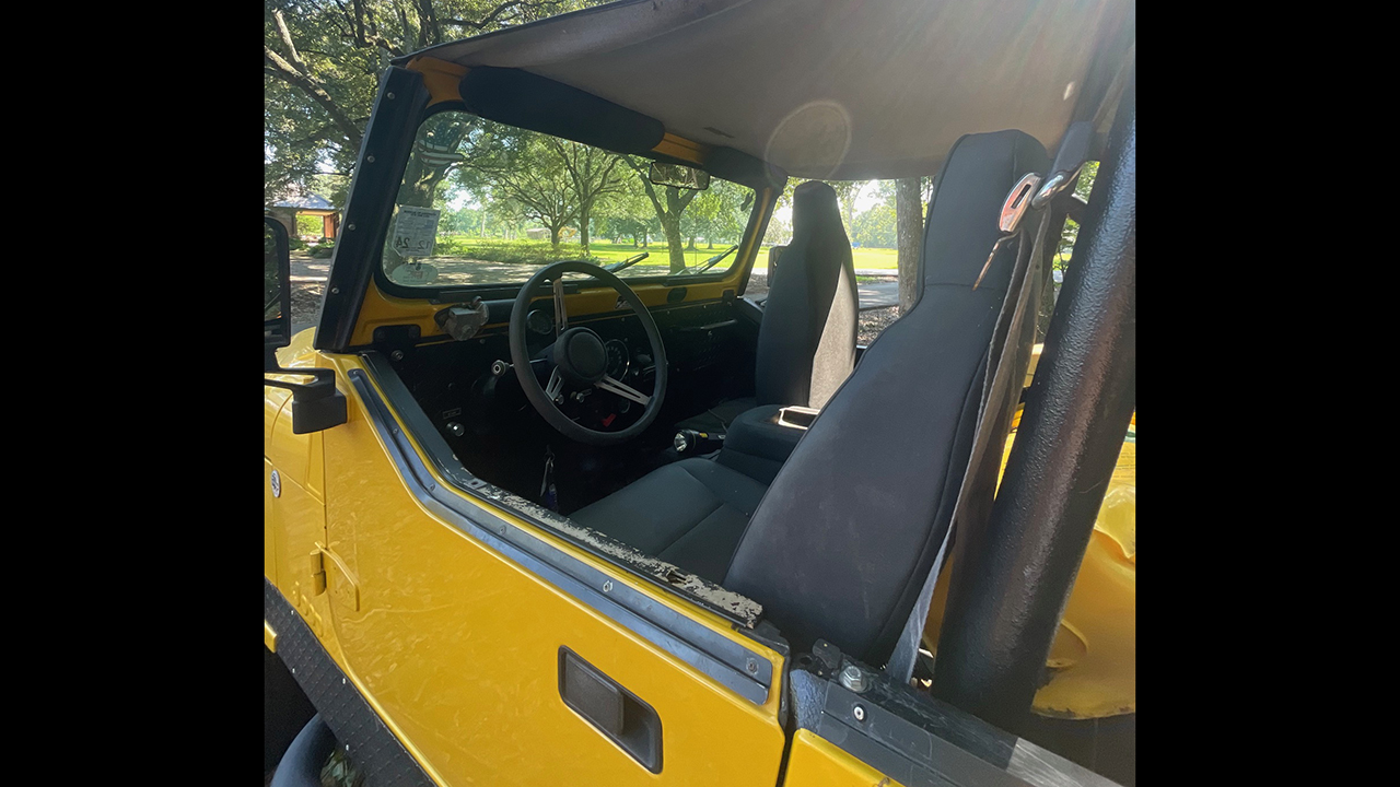 7th Image of a 1976 JEEP CJ7