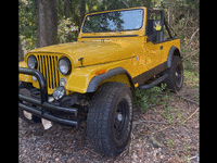 Image 2 of 13 of a 1976 JEEP CJ7