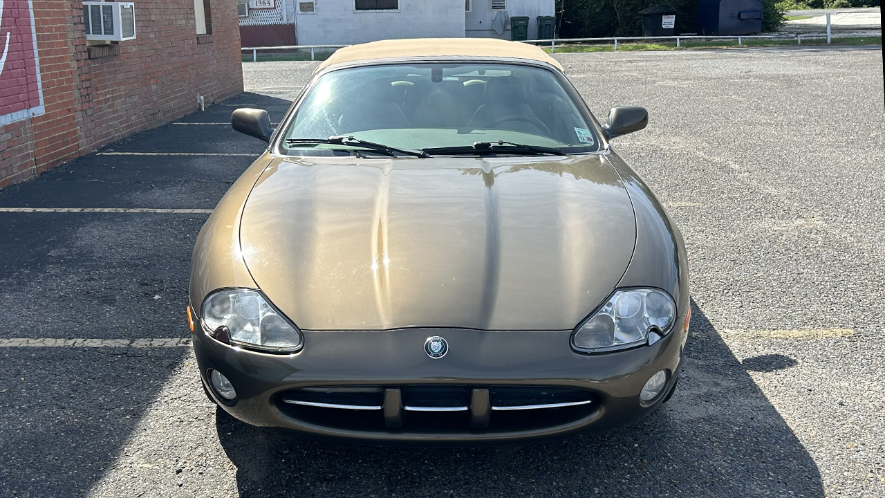 1st Image of a 2001 JAGUAR XK8