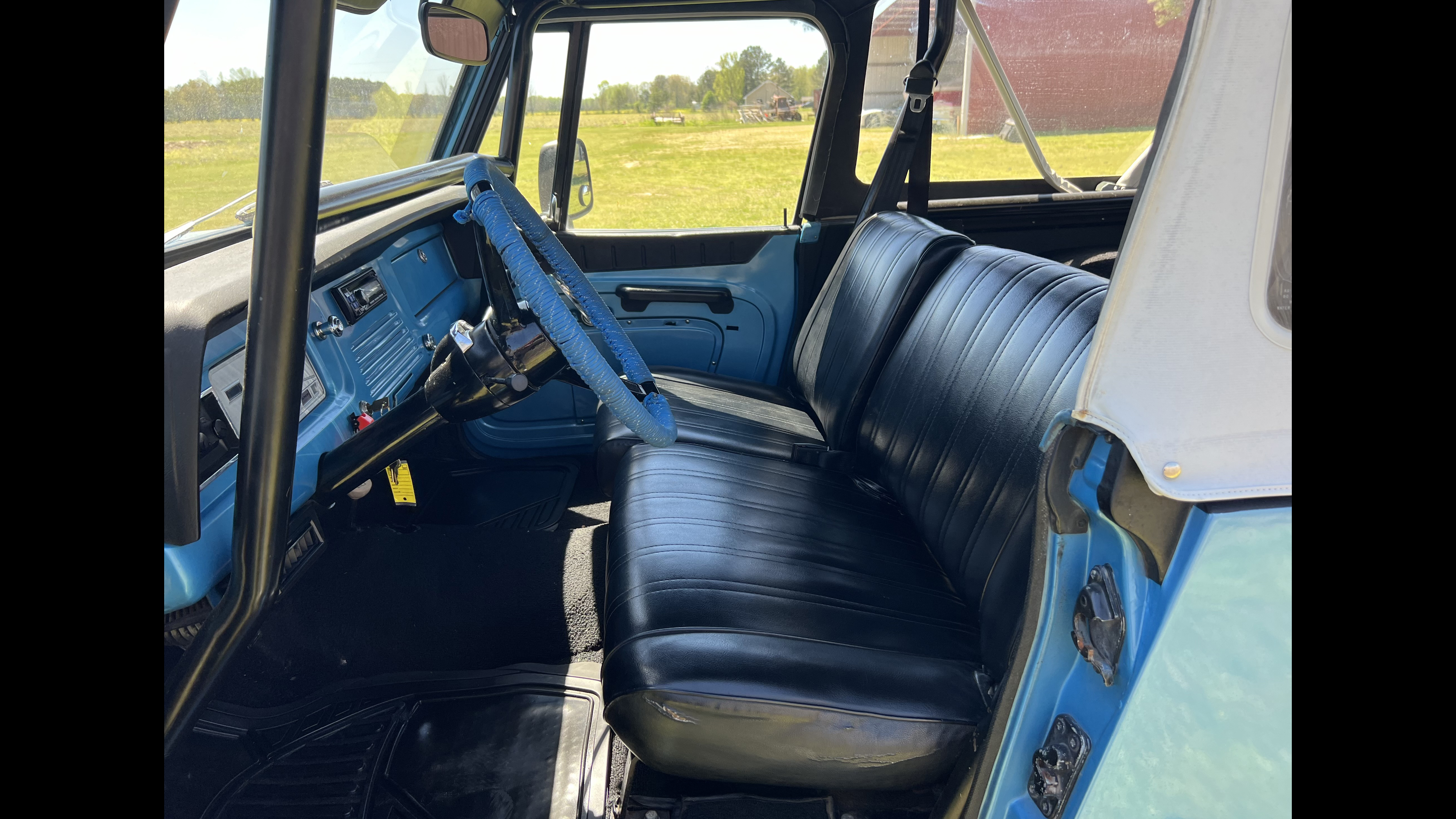 8th Image of a 1973 JEEP COMMANDO