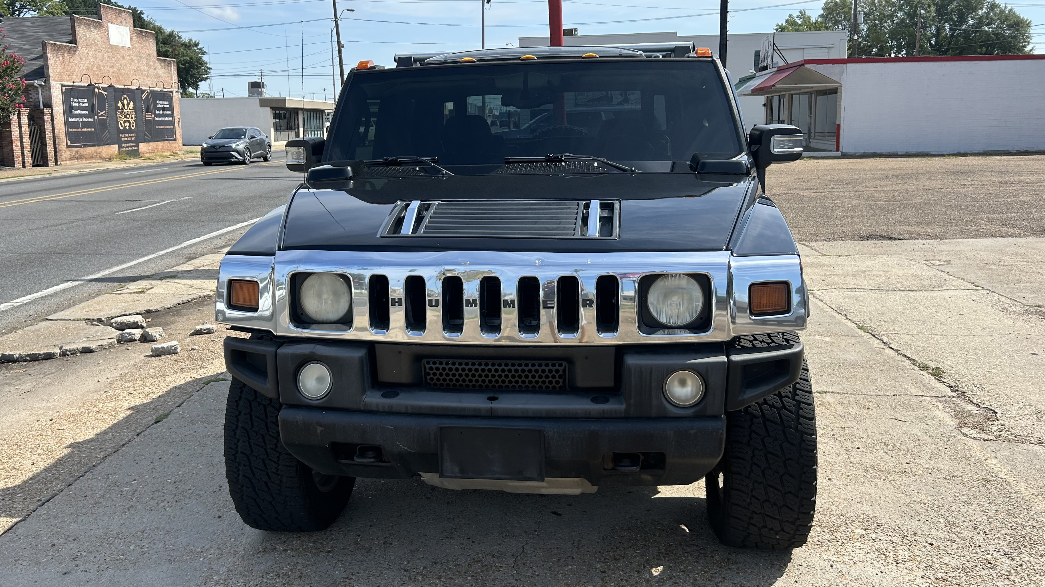 2nd Image of a 2007 HUMMER H2 SUT