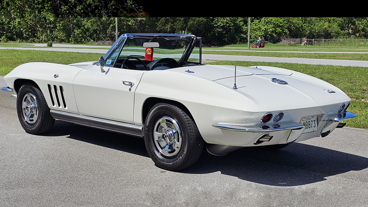 2nd Image of a 1966 CHEVROLET CORVETTE