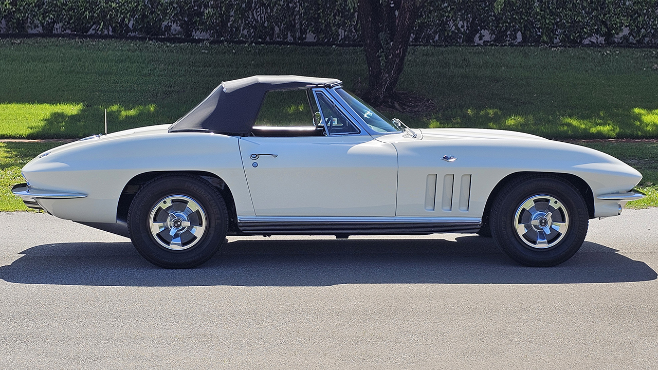 4th Image of a 1966 CHEVROLET CORVETTE